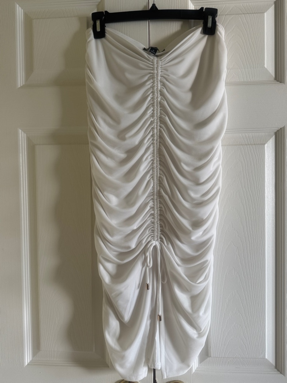 INC International Concepts White Underlined Ruched Midi Skirt. Size M.